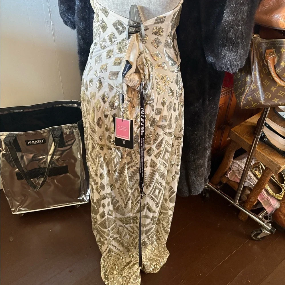 PrettyLittleThing Silver/ gold Embellished Dress - Picture 10 of 10